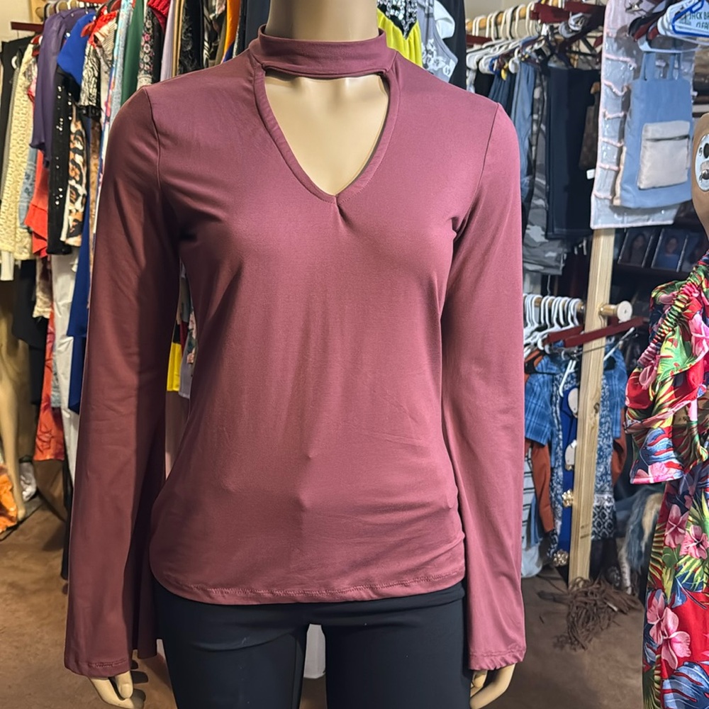 Neck blouse